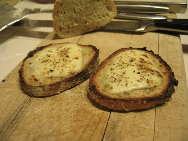 cheese garlic bread grilled